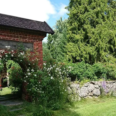Rantahuvila Iso-rantala Lepaa