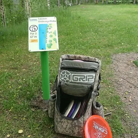 Rantahuvila Iso-rantala * Lepaa