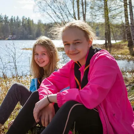 Rantahuvila Iso-rantala * Lepaa